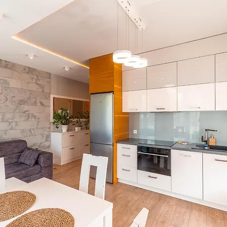 Old Town Standard By Bookinghost *