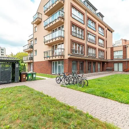 Old Town Standard By Bookinghost *